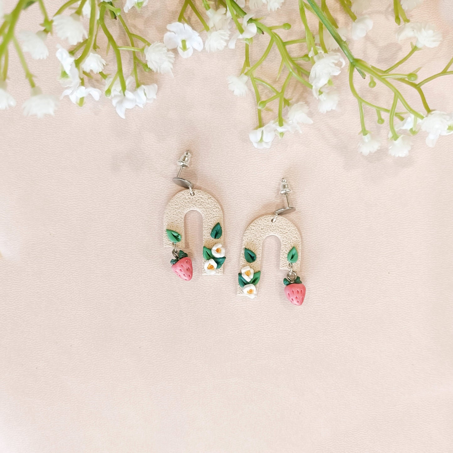 Asymmetrical Strawberry Floral Arched Earrings - Claymore NZ - Earrings